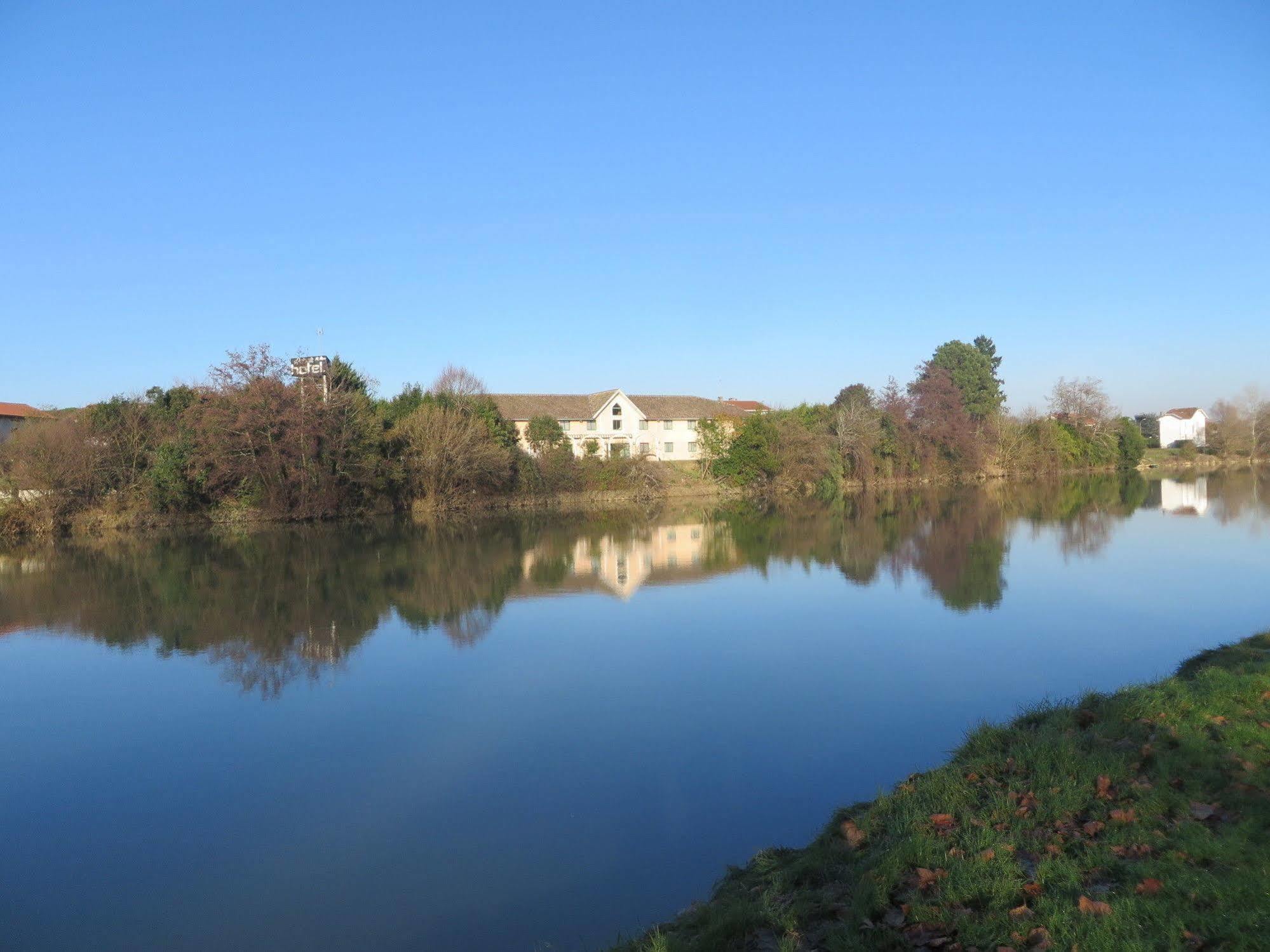 N'Atura Hotel Aire-sur-lʼAdour Buitenkant foto